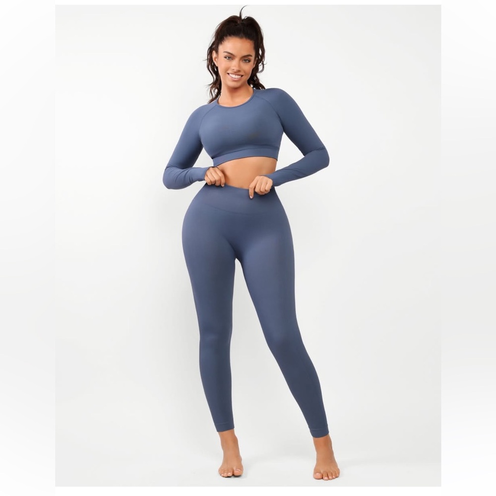Women’s Blue Long Sleeve Crop Top and Leggings Set Cosmolle Small